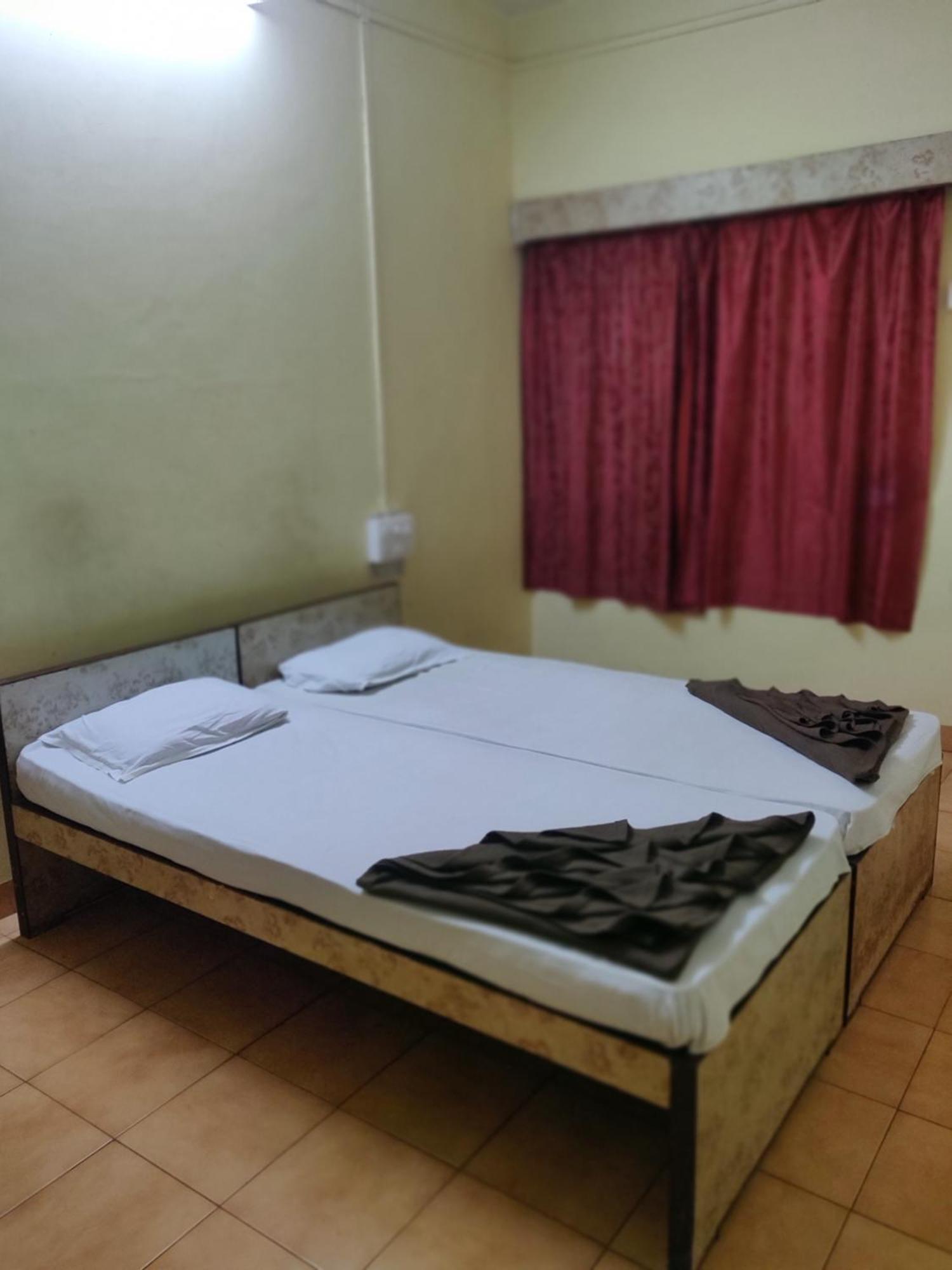Shraddha Lodge Ratnāgiri Εξωτερικό φωτογραφία